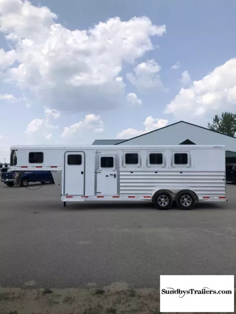 New 2024 Exiss 4Horse Slant GN