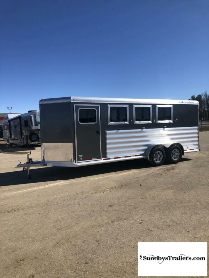 New 2024 Featherlite 3H Slant Load Bumper Pull