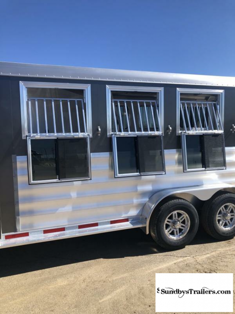 New 2024 Featherlite 3H Slant Load Bumper Pull