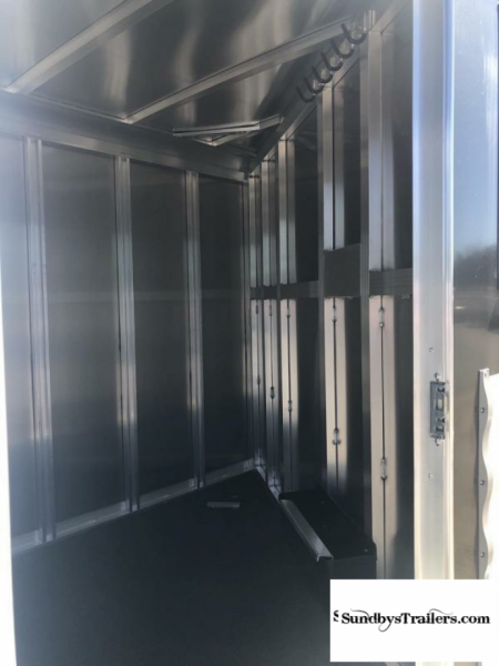 New 2024 Featherlite 3H Slant Load Bumper Pull