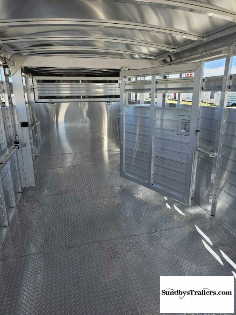 New 2025 Elite 8x30' Stock Trailer