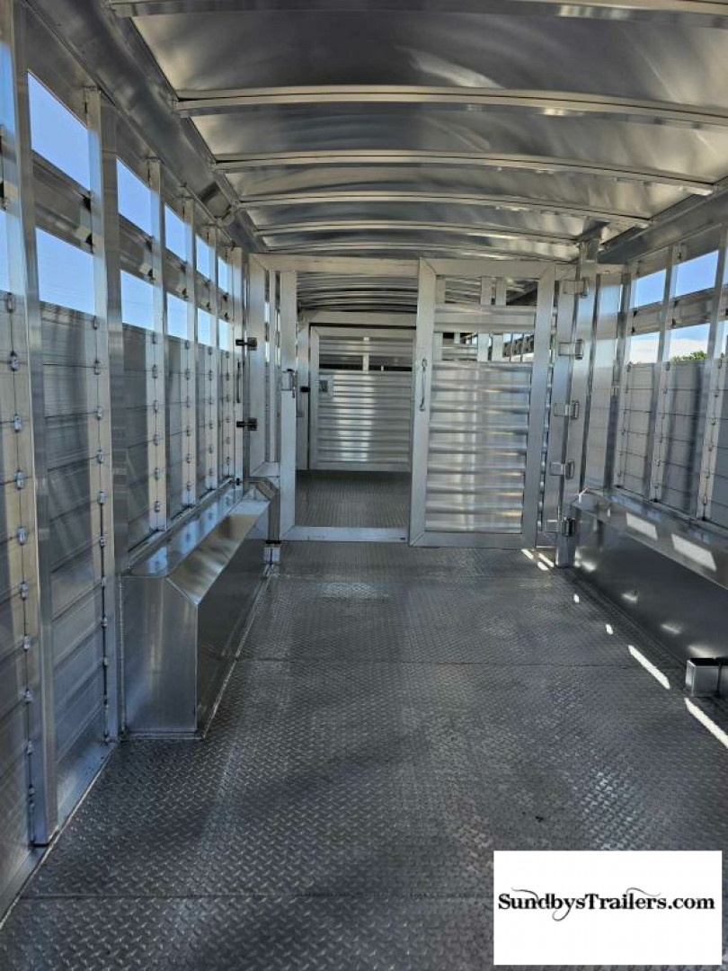 New 2025 Elite 8x30' Stock Trailer