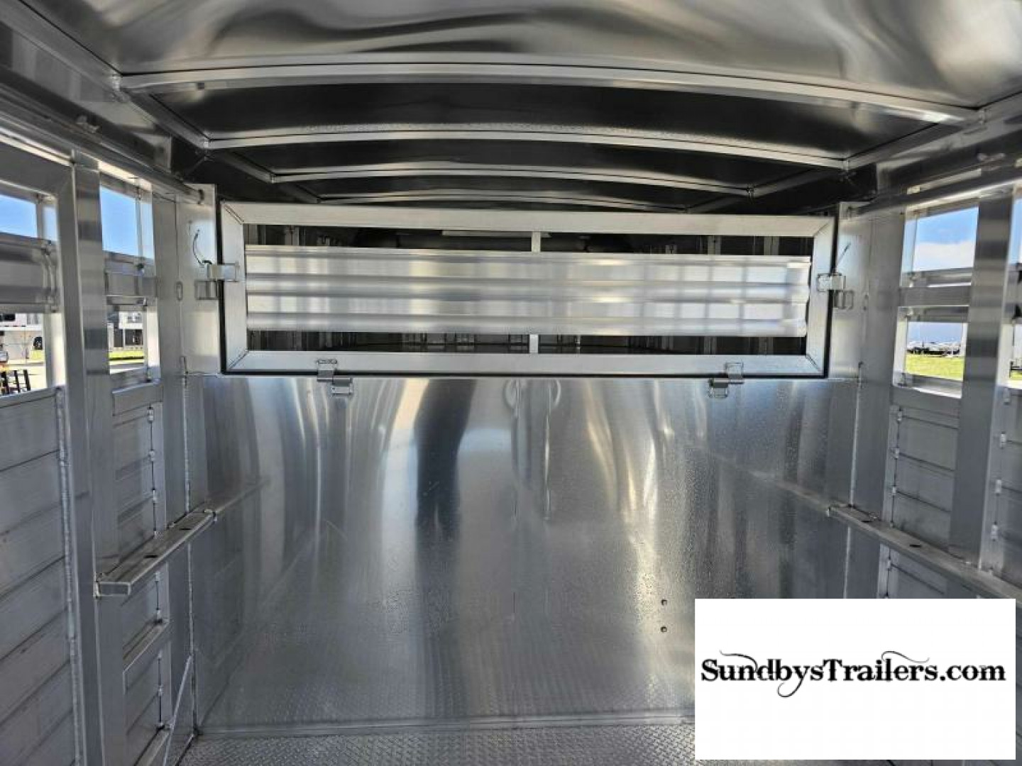 New 2025 Elite 8x30' Stock Trailer