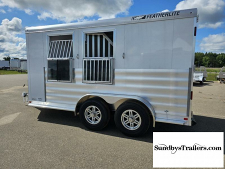New 2024 Featherlite 2H Slant 24" DR Horse Trailer