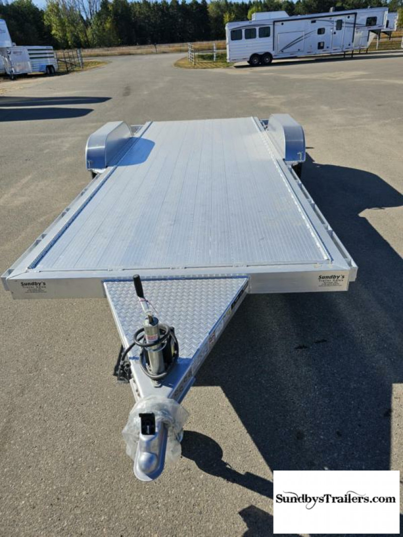 New 2025 Featherlite 18' Car Hauler