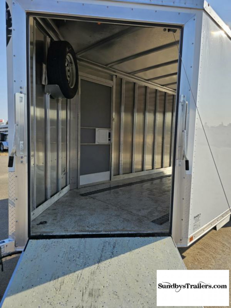 Used 2020 Featherlite 7X24' Enclosed Trailer