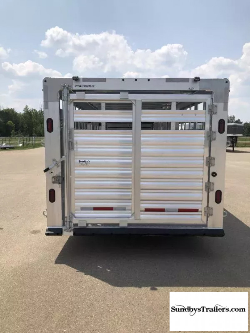 New 2025 Featherlite 8x34