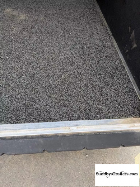 New 2025 Featherlite 3Horse Premier Tack