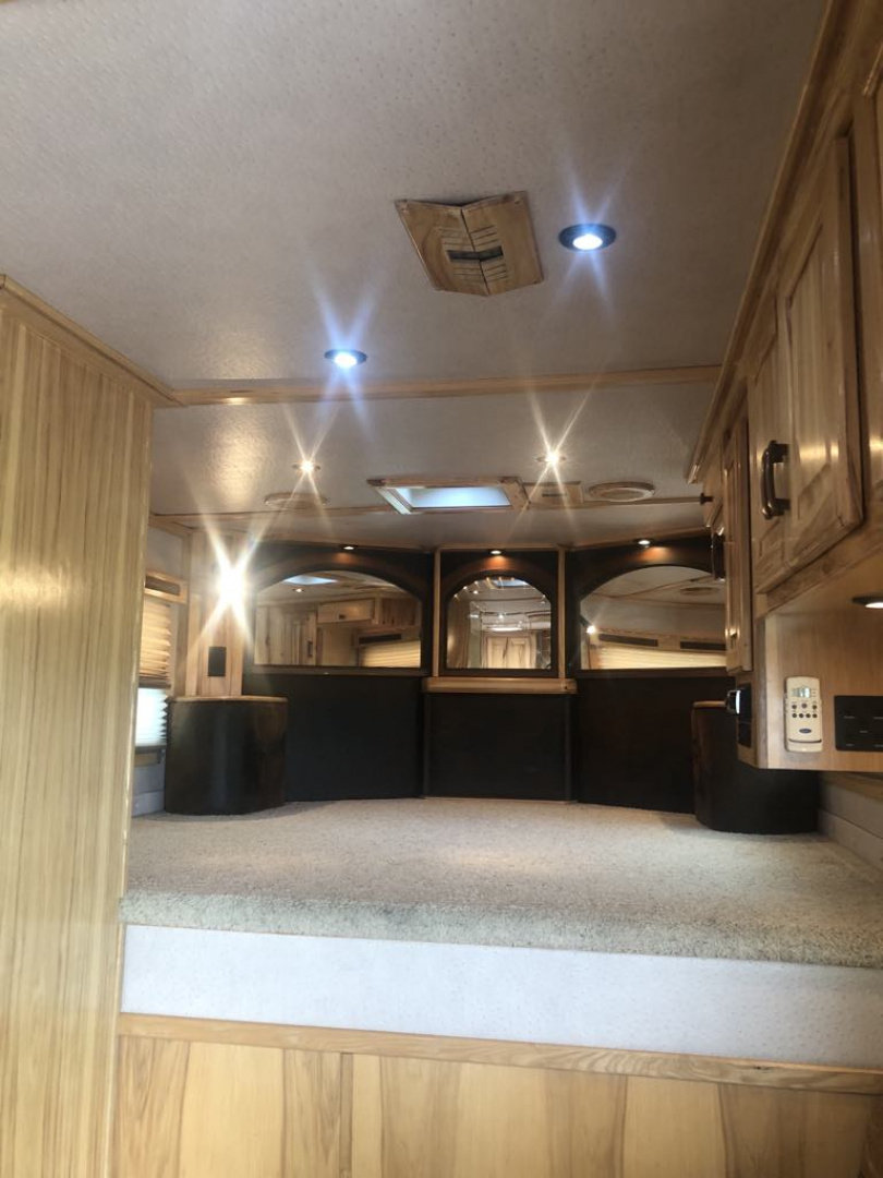 Used 2008 Sundowner 4H 18'SW LQ