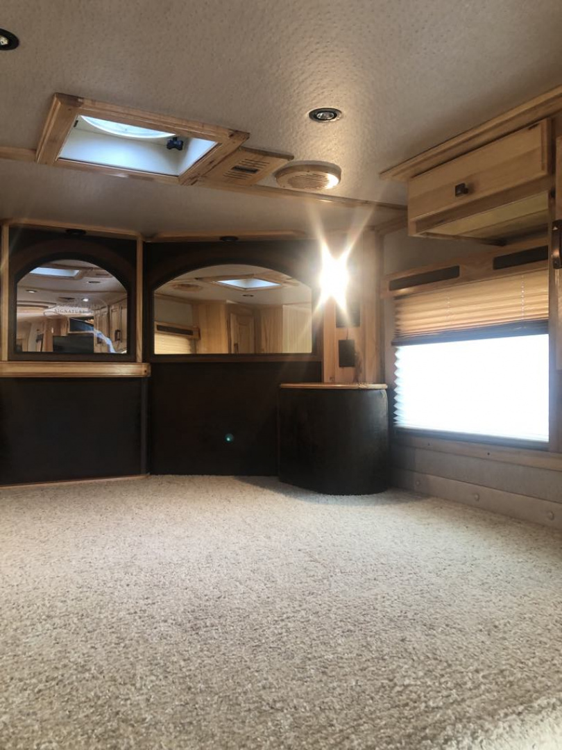 Used 2008 Sundowner 4H 18'SW LQ