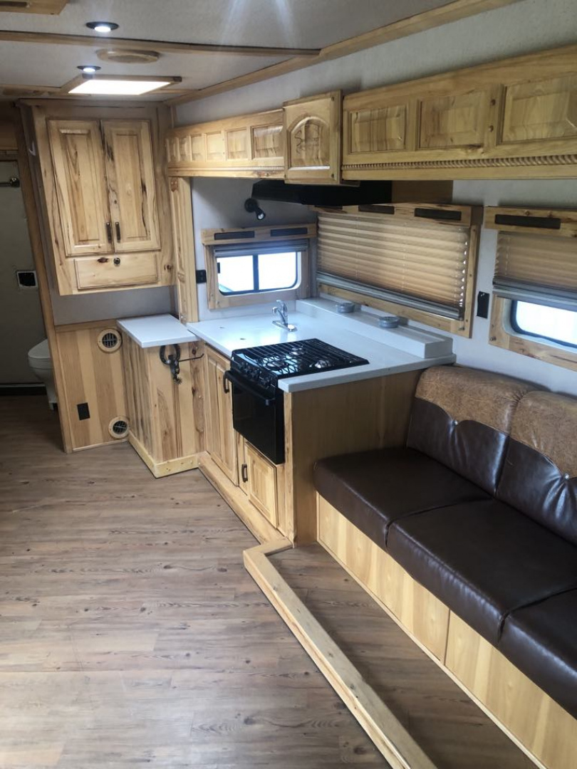 Used 2008 Sundowner 4H 18'SW LQ