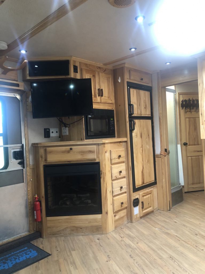 Used 2008 Sundowner 4H 18'SW LQ