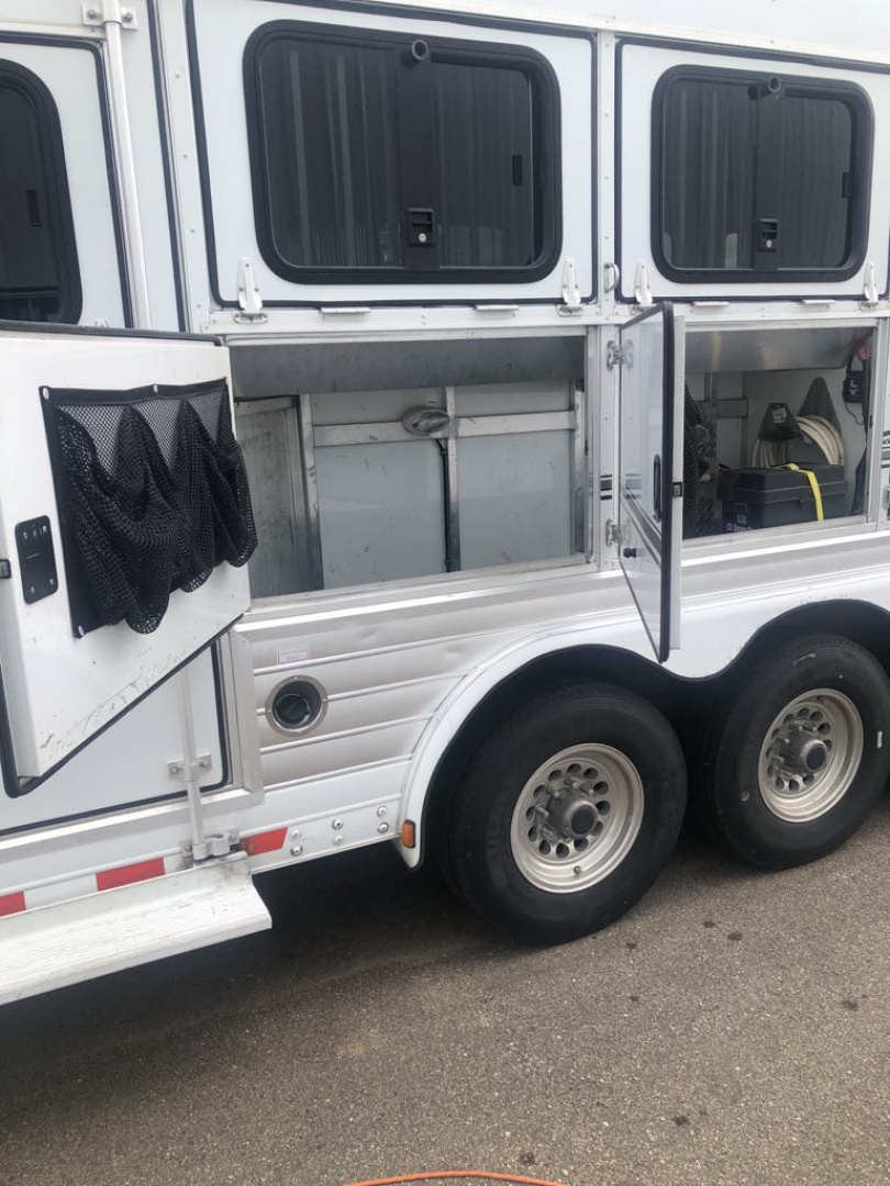 Used 2008 Sundowner 4H 18'SW LQ