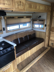 Used 2008 Sundowner 4H 18'SW LQ