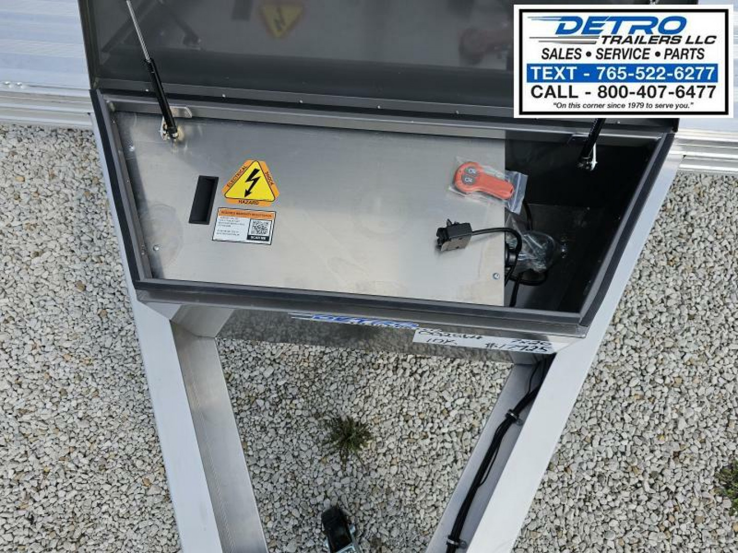 New 2025 Timpte 1020R3TSEZ 82" x 20' 10K Tilt Deck Equipment Trailer