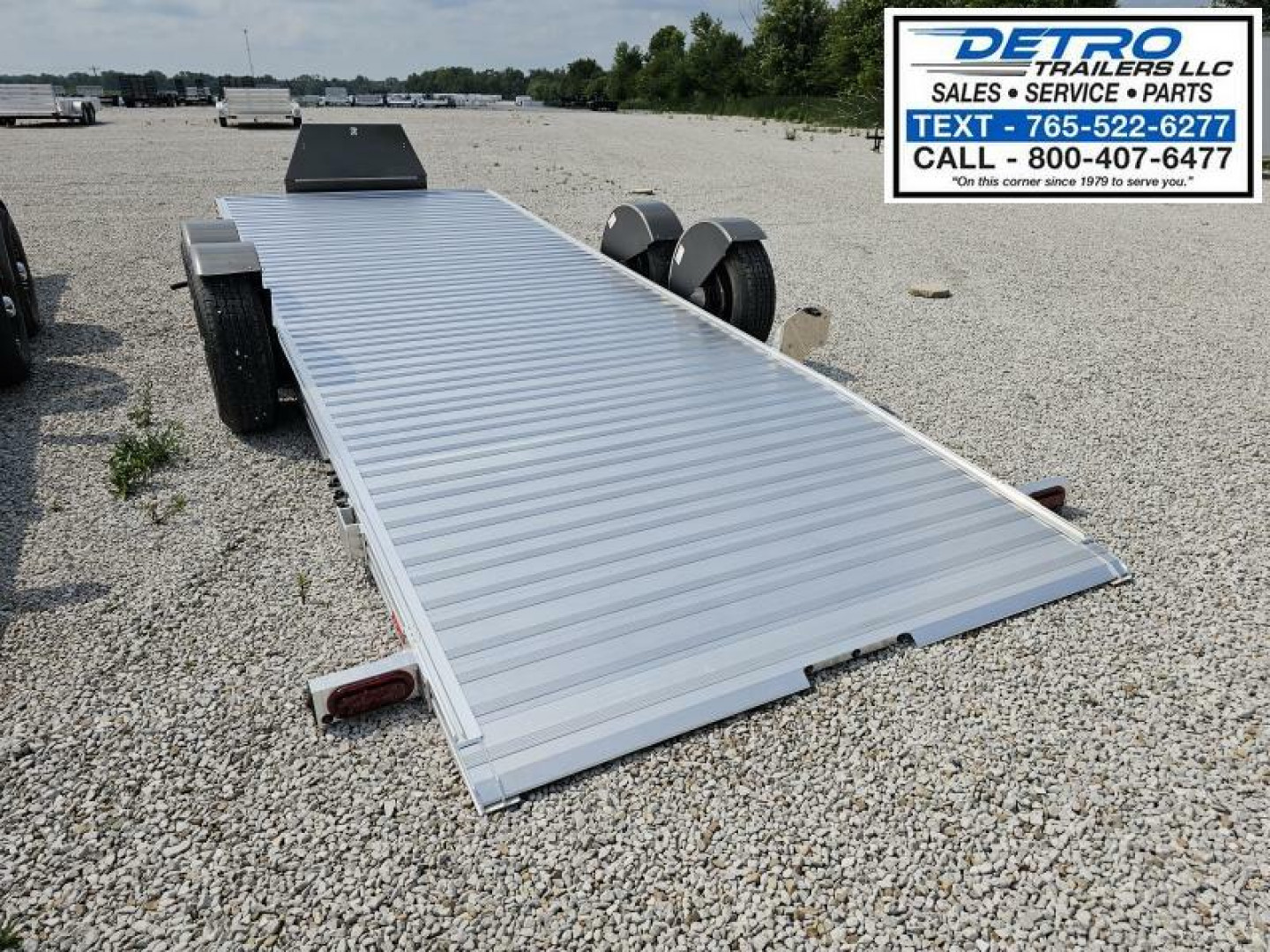 New 2025 Timpte 1020R3TSEZ 82" x 20' 10K Tilt Deck Equipment Trailer