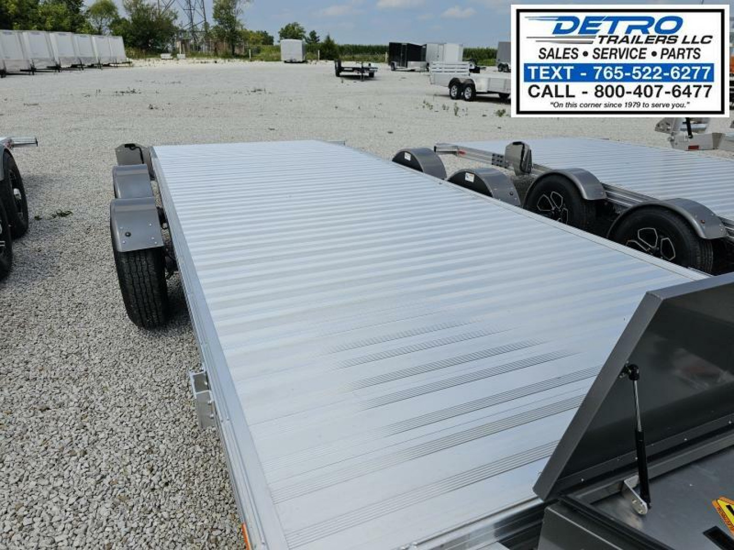 New 2025 Timpte 1020R3TSEZ 82" x 20' 10K Tilt Deck Equipment Trailer