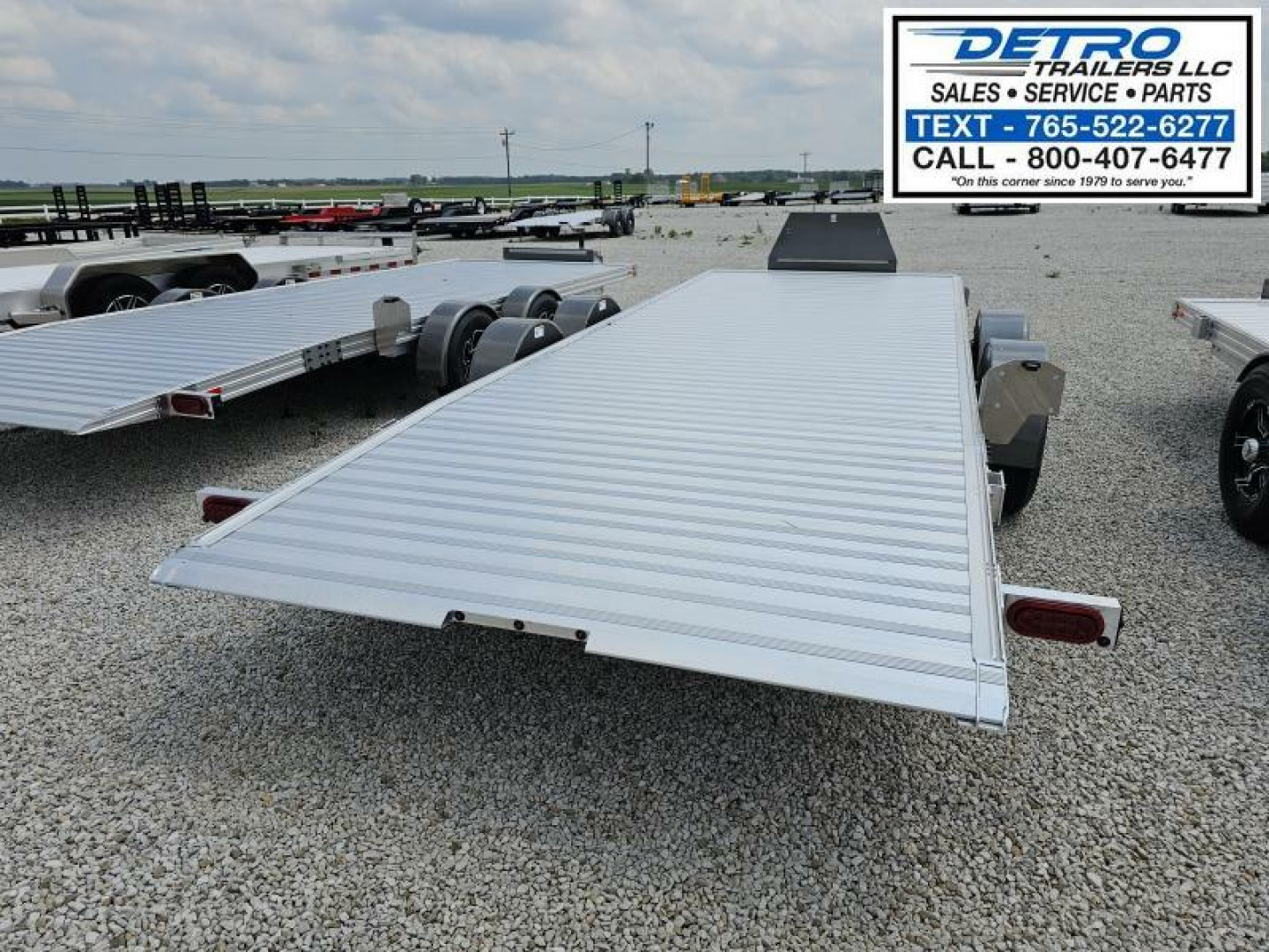 New 2025 Timpte 1020R3TSEZ 82" x 20' 10K Tilt Deck Equipment Trailer