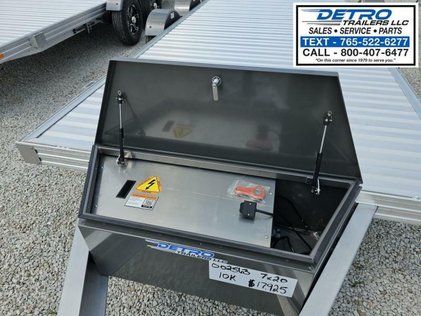 New 2025 Timpte 1020R3TSEZ 82" x 20' 10K Tilt Deck Equipment Trailer