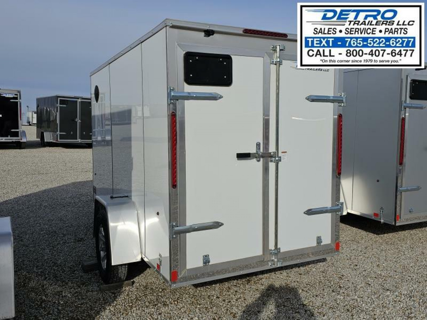 New 2025 Cargo Express EX DLX 5' x 10' Double Rear Door 3K Idler V-nose Enclosed Cargo Trailer