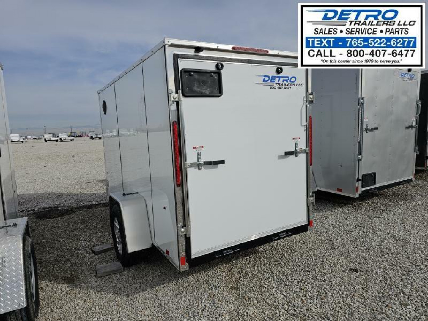 New 2025 Cargo Express EX DLX 5' x 10' 3K Idler Ramp Door V-nose Enclosed Cargo Trailer