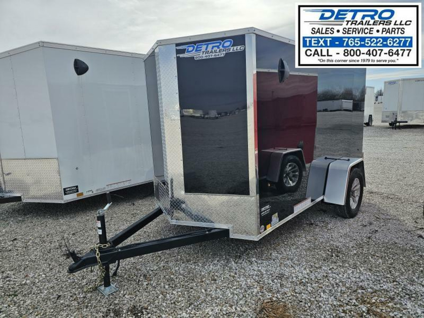 New 2025 Cargo Express EX DLX 5' x 10' 3K Idler Ramp Door V-nose Enclosed Cargo Trailer
