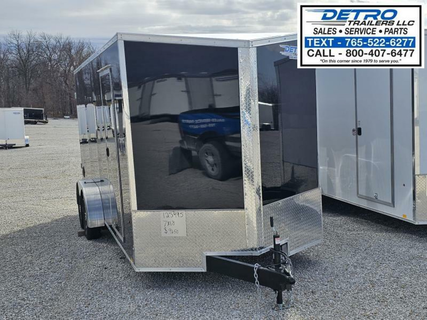New 2025 Cargo Express XL SE 7' x 18' 7K Double Rear Door Sloped V-nose Enclosed Cargo Trailer