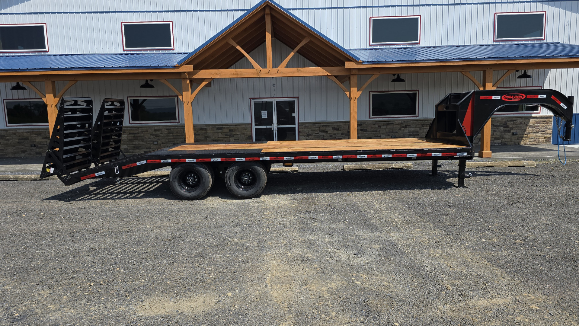 New 2025 Dura-Haul Gooseneck Deckover Trailer / 25' / 28,800 GVWR