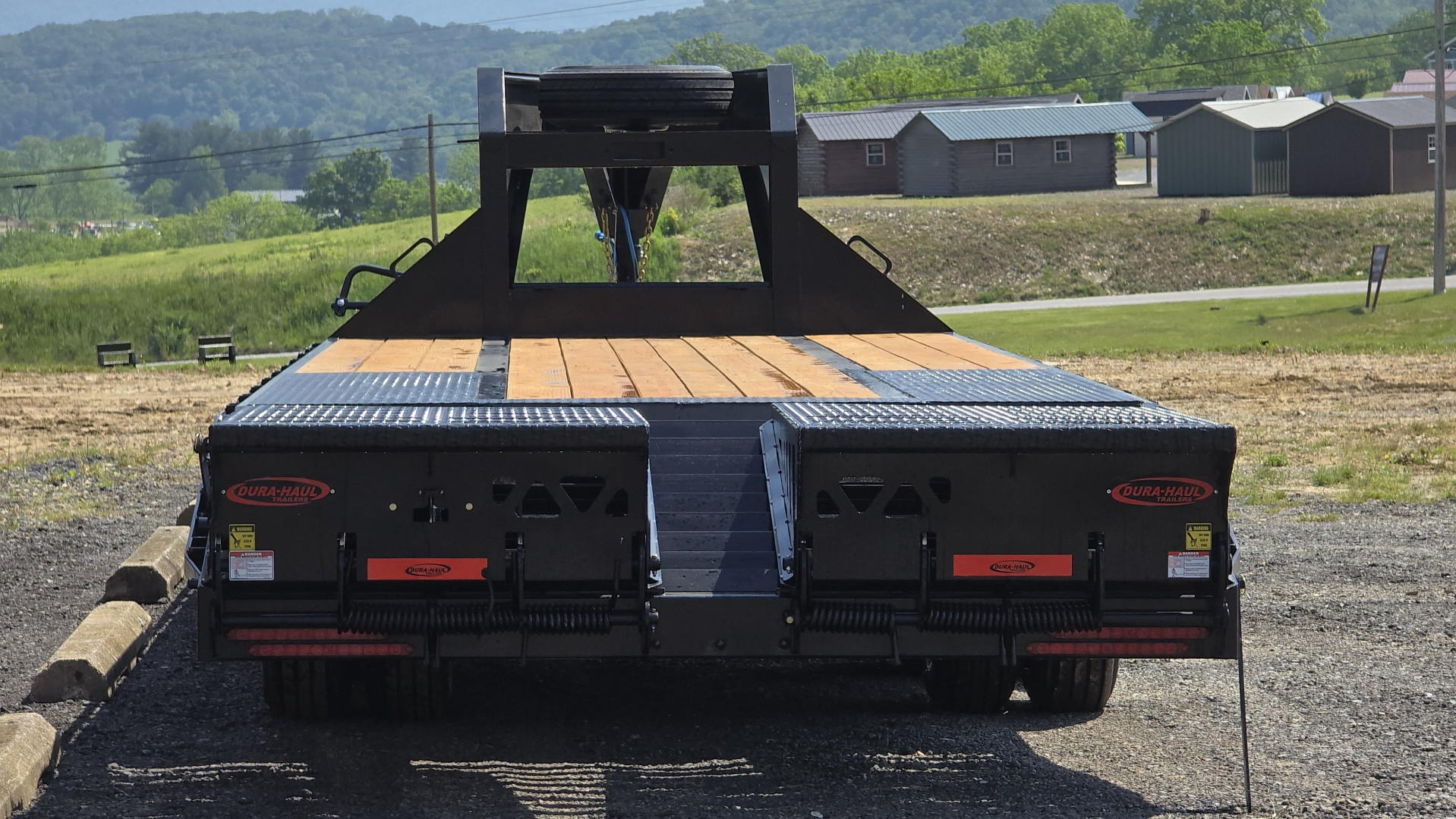 New 2025 Dura-Haul Gooseneck Deckover Trailer / 25' / 28,800 GVWR