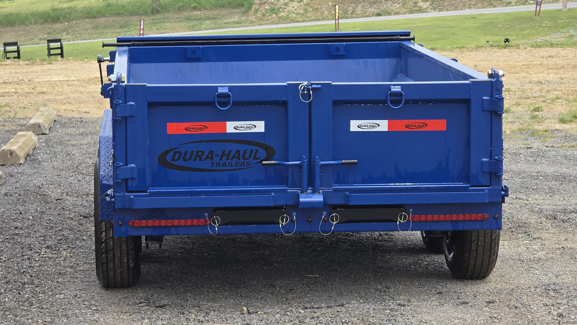 New Dura-Haul DTBP5 Dump Trailer / 60"x10' / 10.4k GVWR