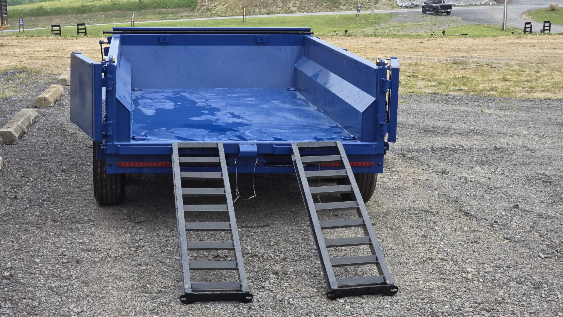 New Dura-Haul DTBP5 Dump Trailer / 60"x10' / 10.4k GVWR
