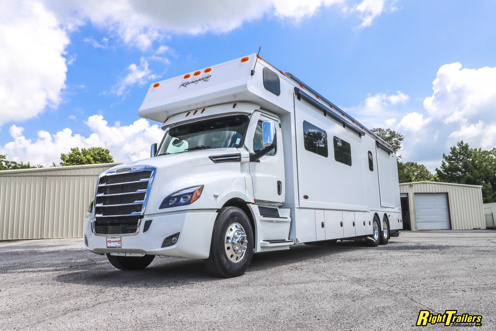 New 2026 Renegade RV Classic 45CME Motorhome with 1.5 Bathrooms