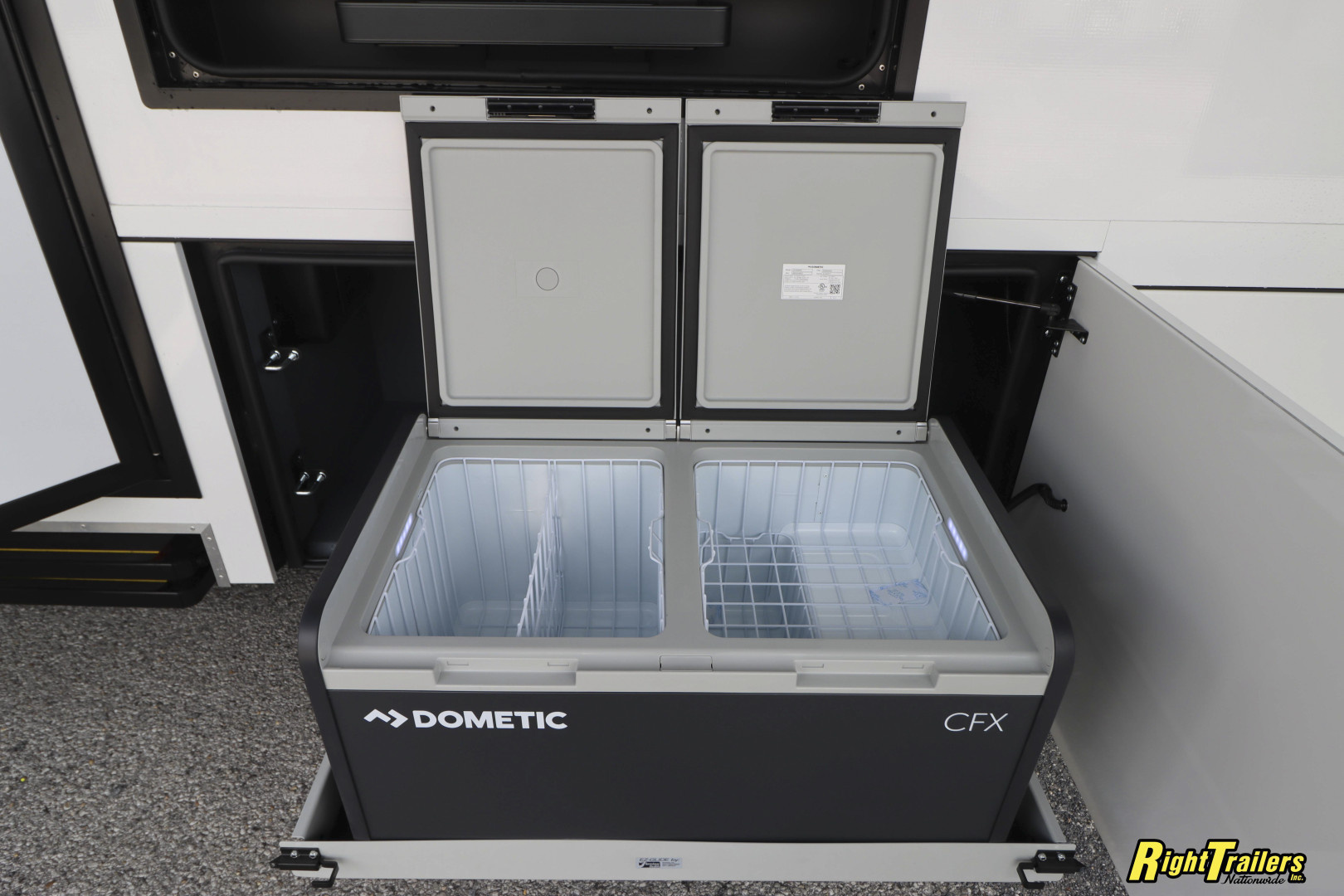 New 2026 Renegade RV Classic 45CME Motorhome with 1.5 Bathrooms