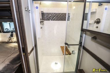 New 2026 Renegade RV Classic 45CME Motorhome with 1.5 Bathrooms