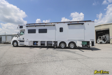 New 2026 Renegade RV Classic 45CME Motorhome with 1.5 Bathrooms