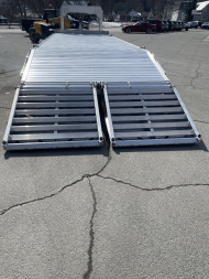 New 2025 EBY Trailers GN16 Deckover Trailer