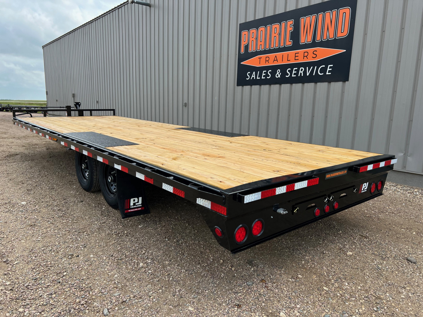 New 2026 PJ Trailers 24 Deckover Equipment Trailer