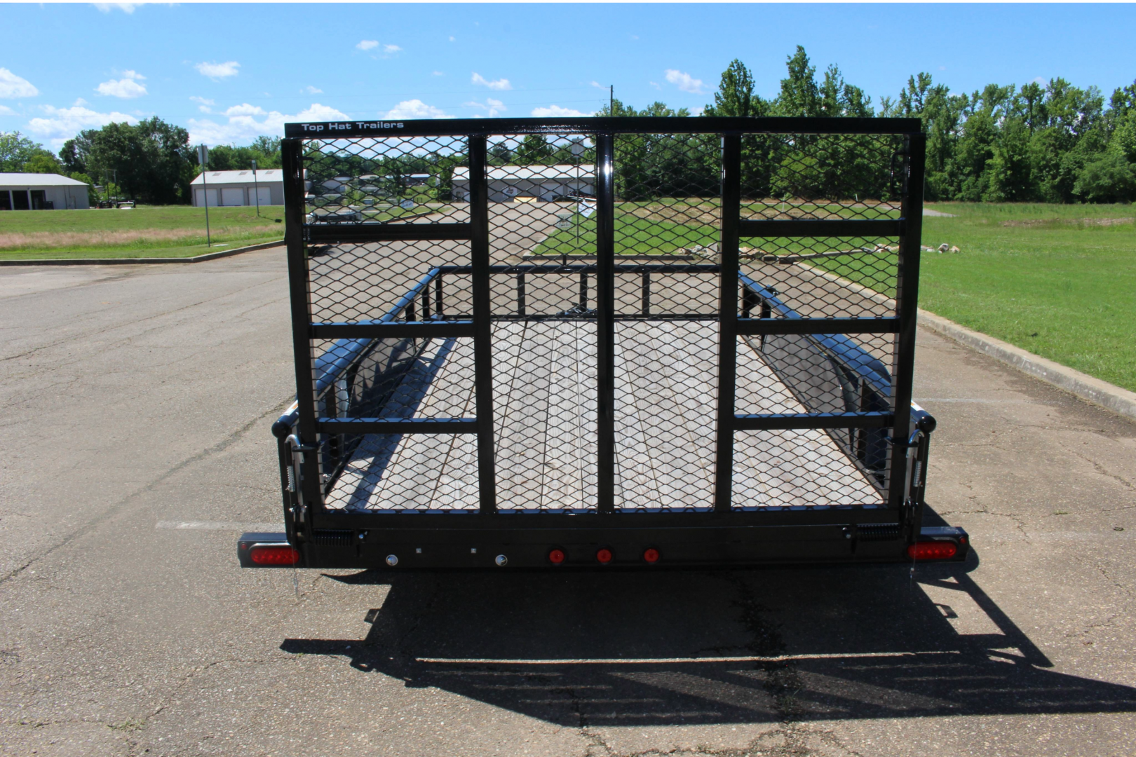 New 2025 Top Hat 83X16 MEDIUM PIPE TOP REAR GATE
