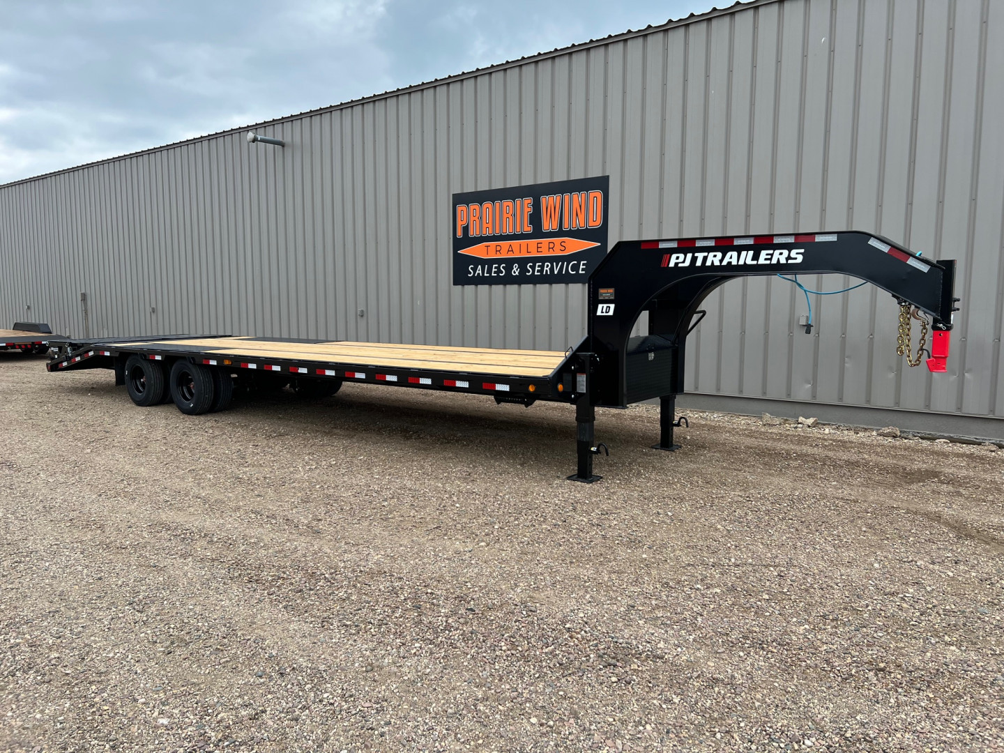New 2026 PJ Trailers 32 Low Profile LD Tandem Dual Gooseneck Trailer