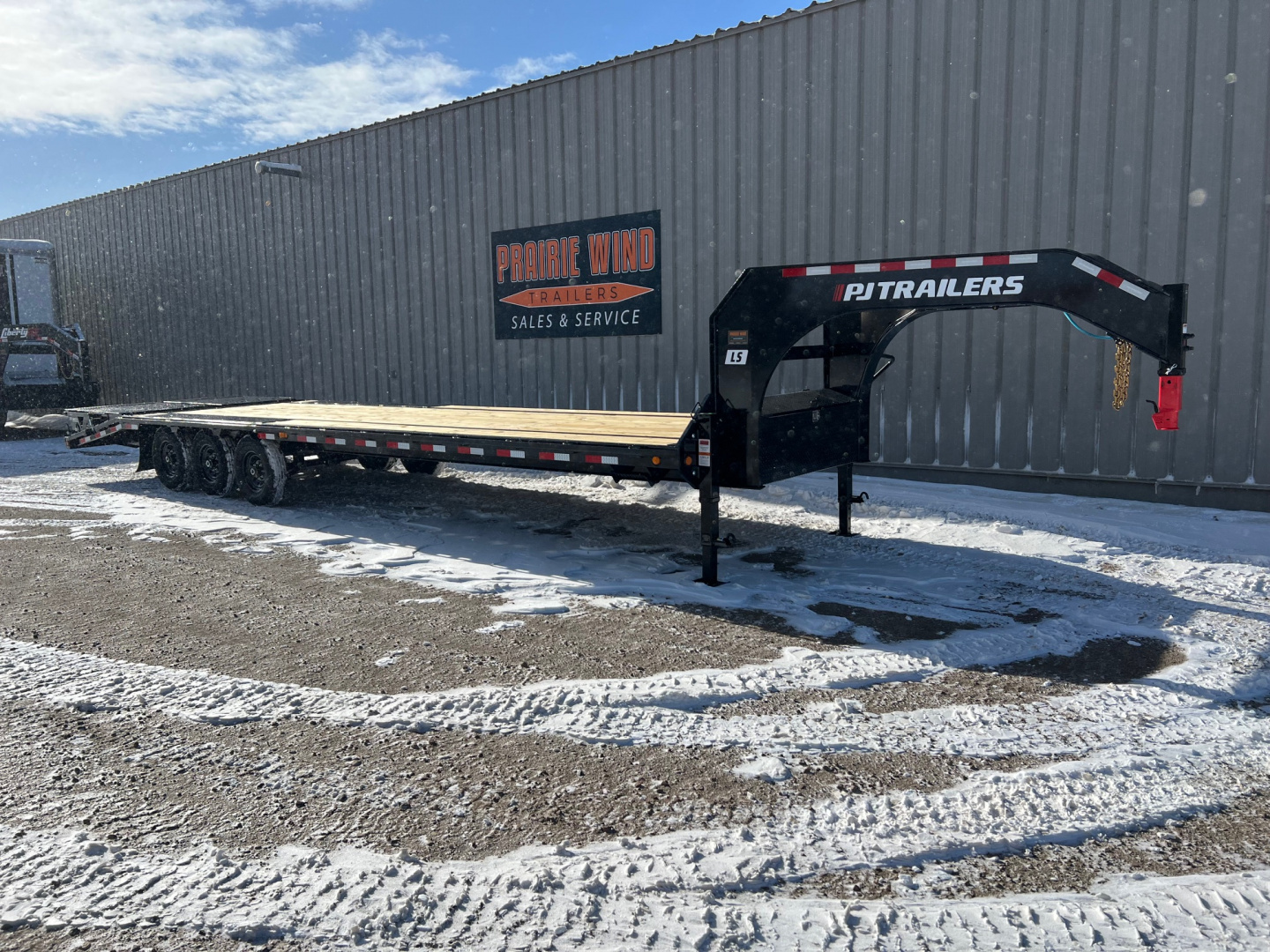 New 2026 PJ Trailers 32 Triple Axle Low Profile LS Gooseneck Trailer