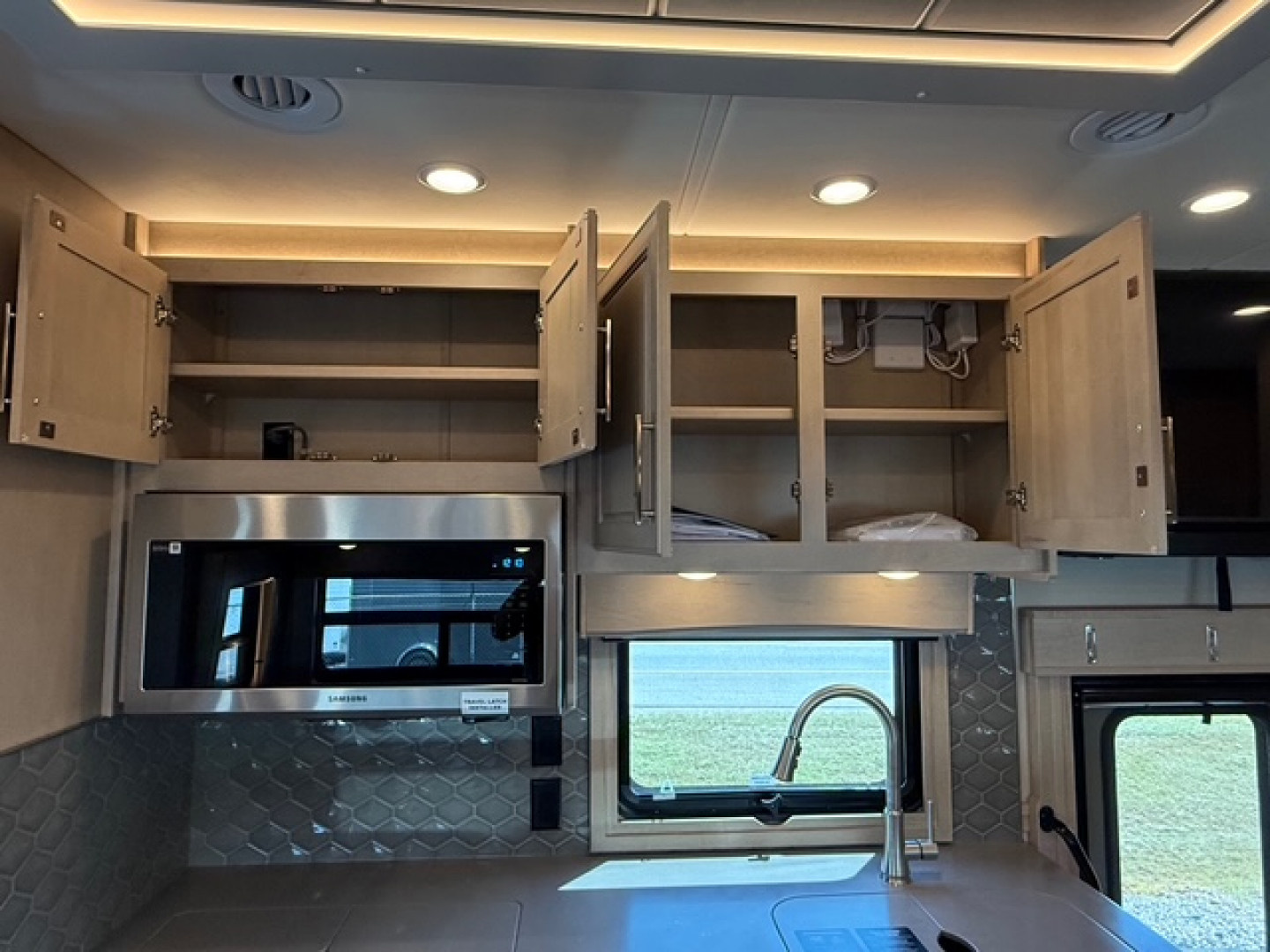 New 2026 Renegade RV Classic 45CBF with 2 Baths