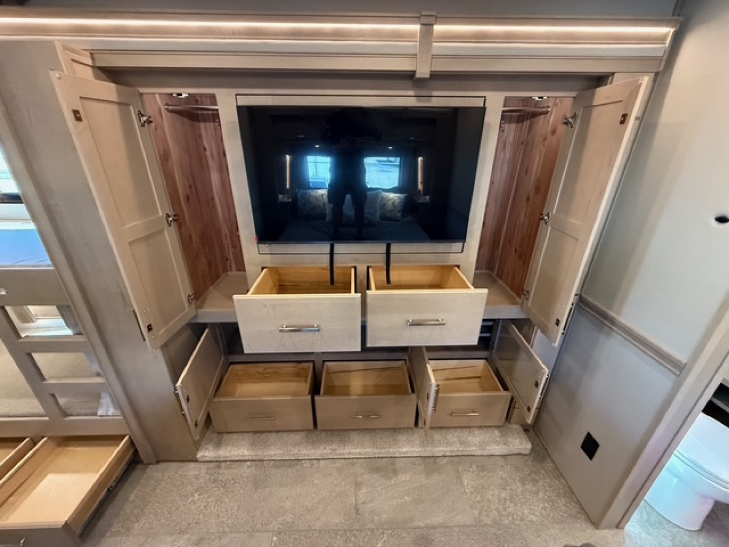 New 2026 Renegade RV Classic 45CBF with 2 Baths