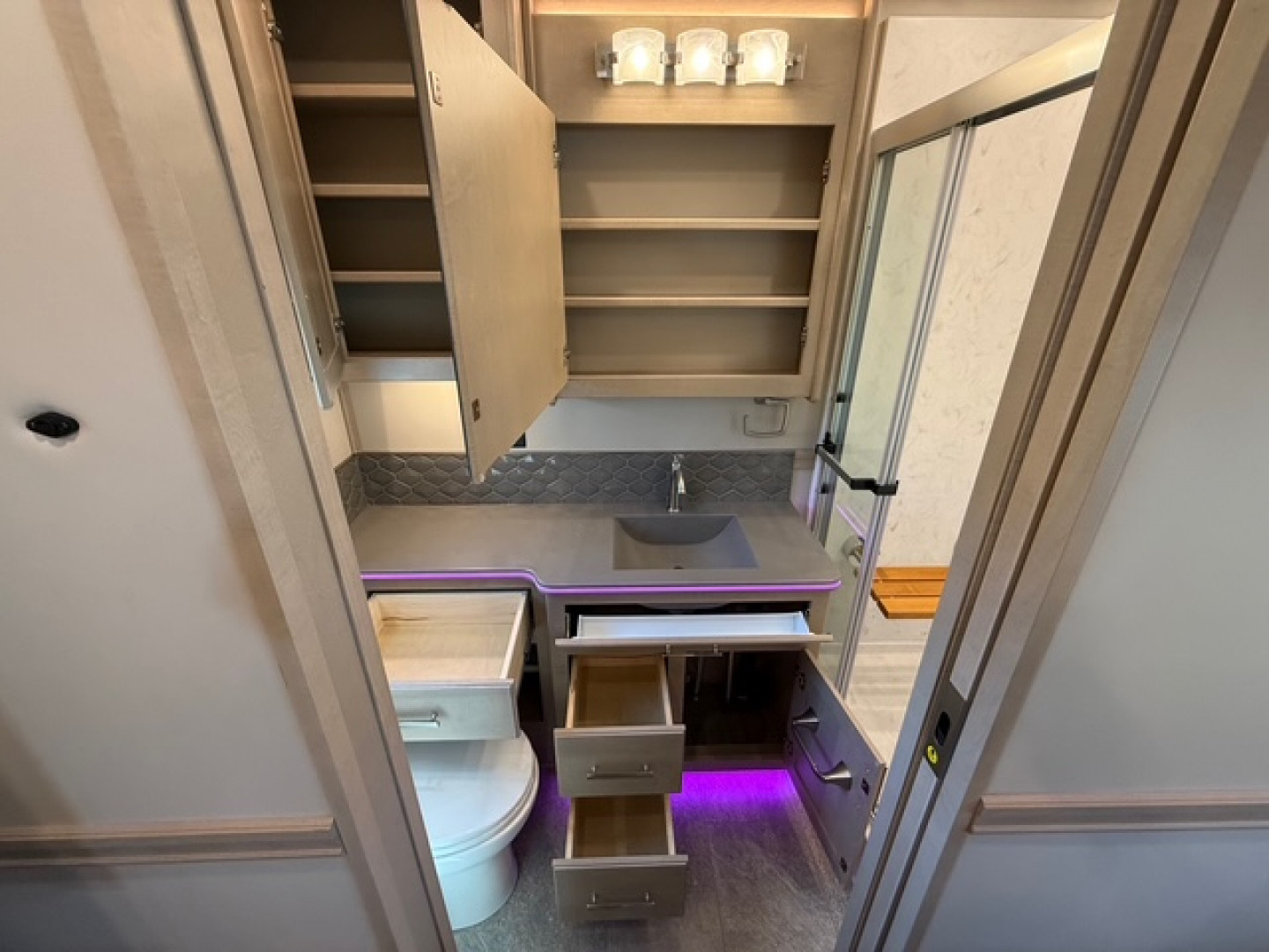 New 2026 Renegade RV Classic 45CBF with 2 Baths