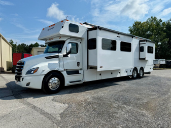 New 2026 Renegade RV Classic 45CBF with 2 Baths