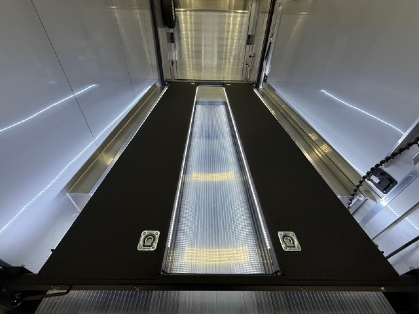 New 2026 inTech Trailers 8.5 x 28 Stacker