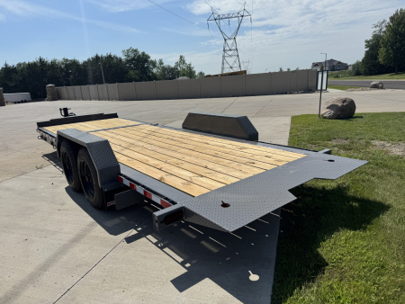 New 2026 Midsota TB-22 17.6k Tilt Trailer