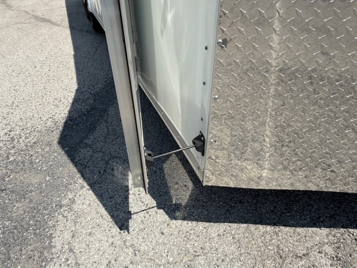 New 2025 Continental Cargo 8.5x24 Car Hauler