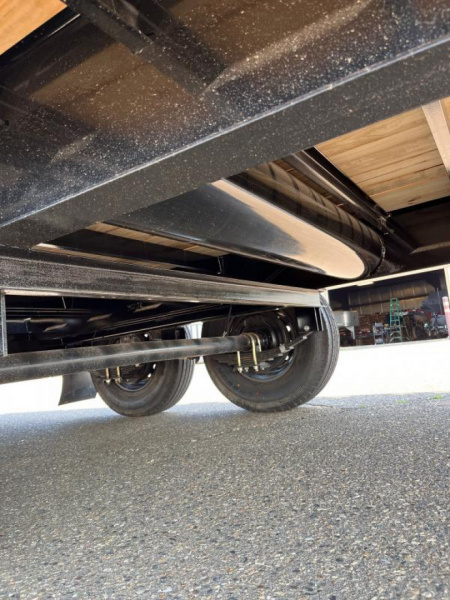 New 2024 PJ Trailers LX 28' Flatbed Trailer 8K Axles
