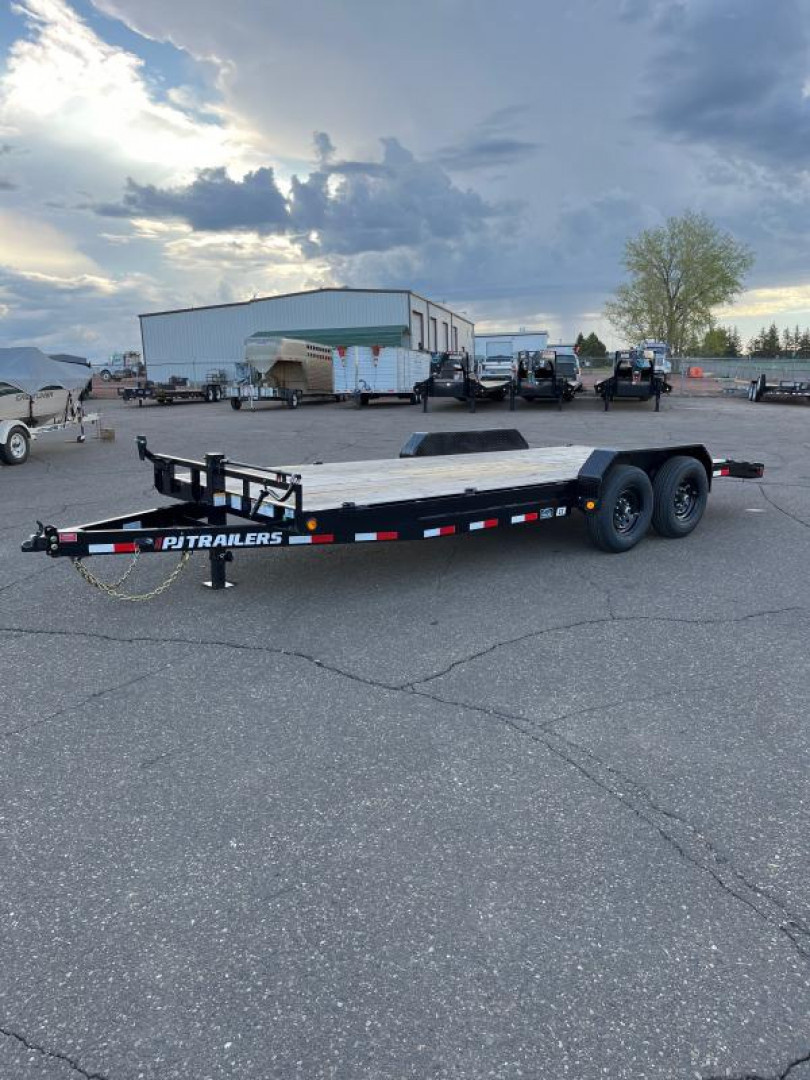 New 2025 PJ Trailers 83" x 18' CC Equipment Trailer