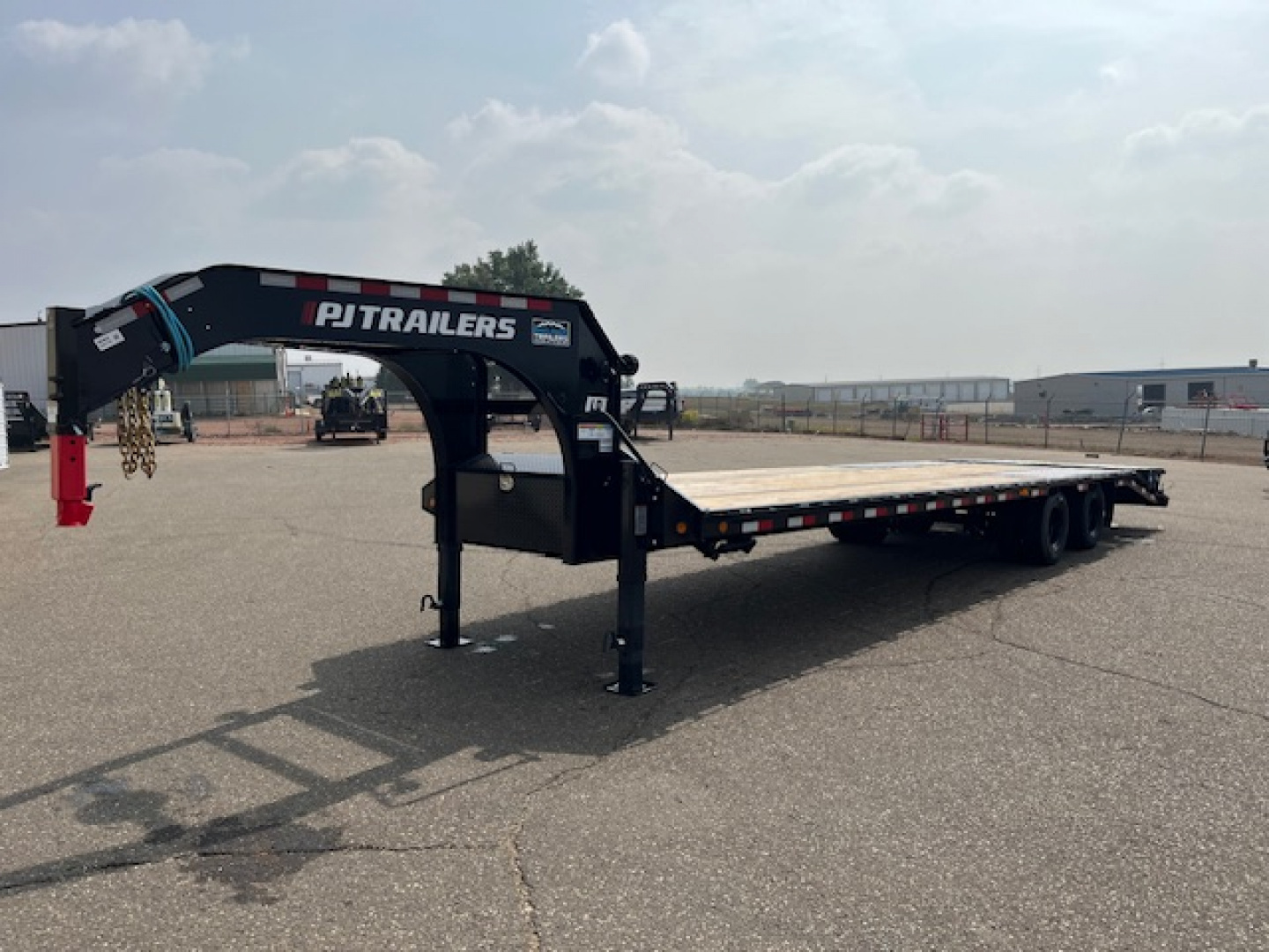 New 2026 PJ Trailers 102" x 32' LD Flatbed Trailer